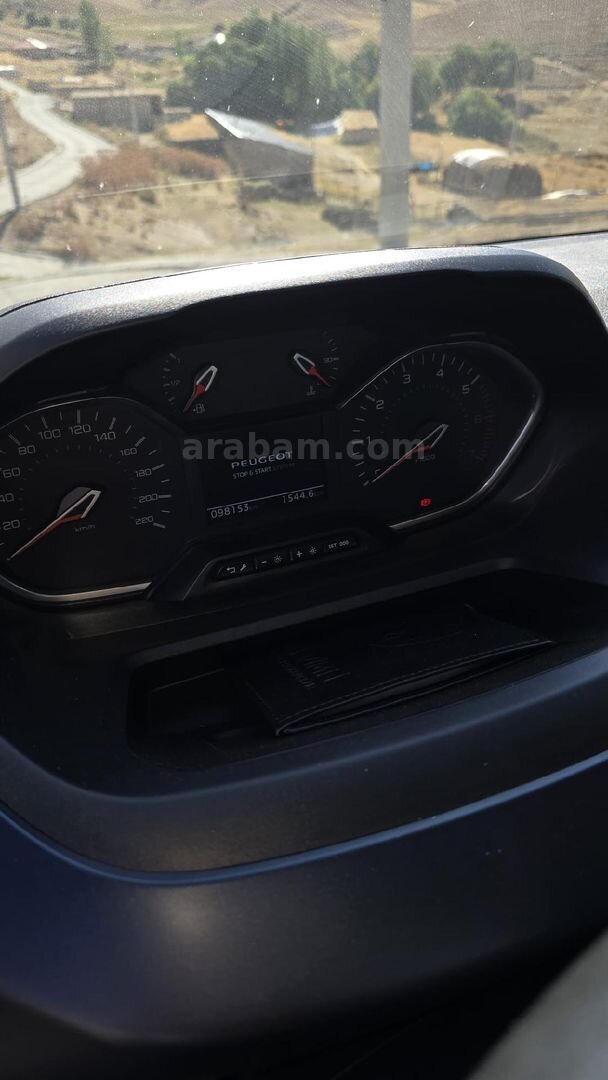 Sahibinden Peugeot Rifter 1.5 BlueHDI Allure 2021 Model Van 98.000 km Gri 7