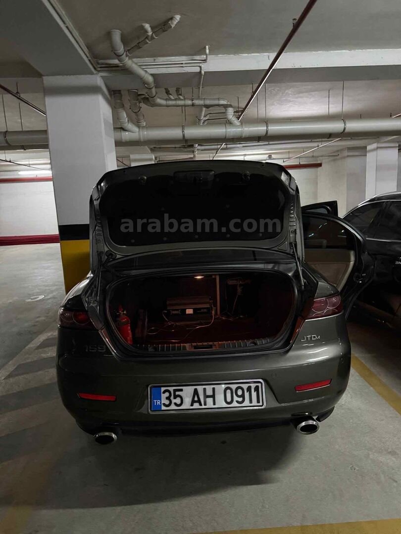 Sahibinden Alfa Romeo 159 1.9 JTD Distinctive 2006 Model İzmir 390.000 km Gri (titanyum) 6