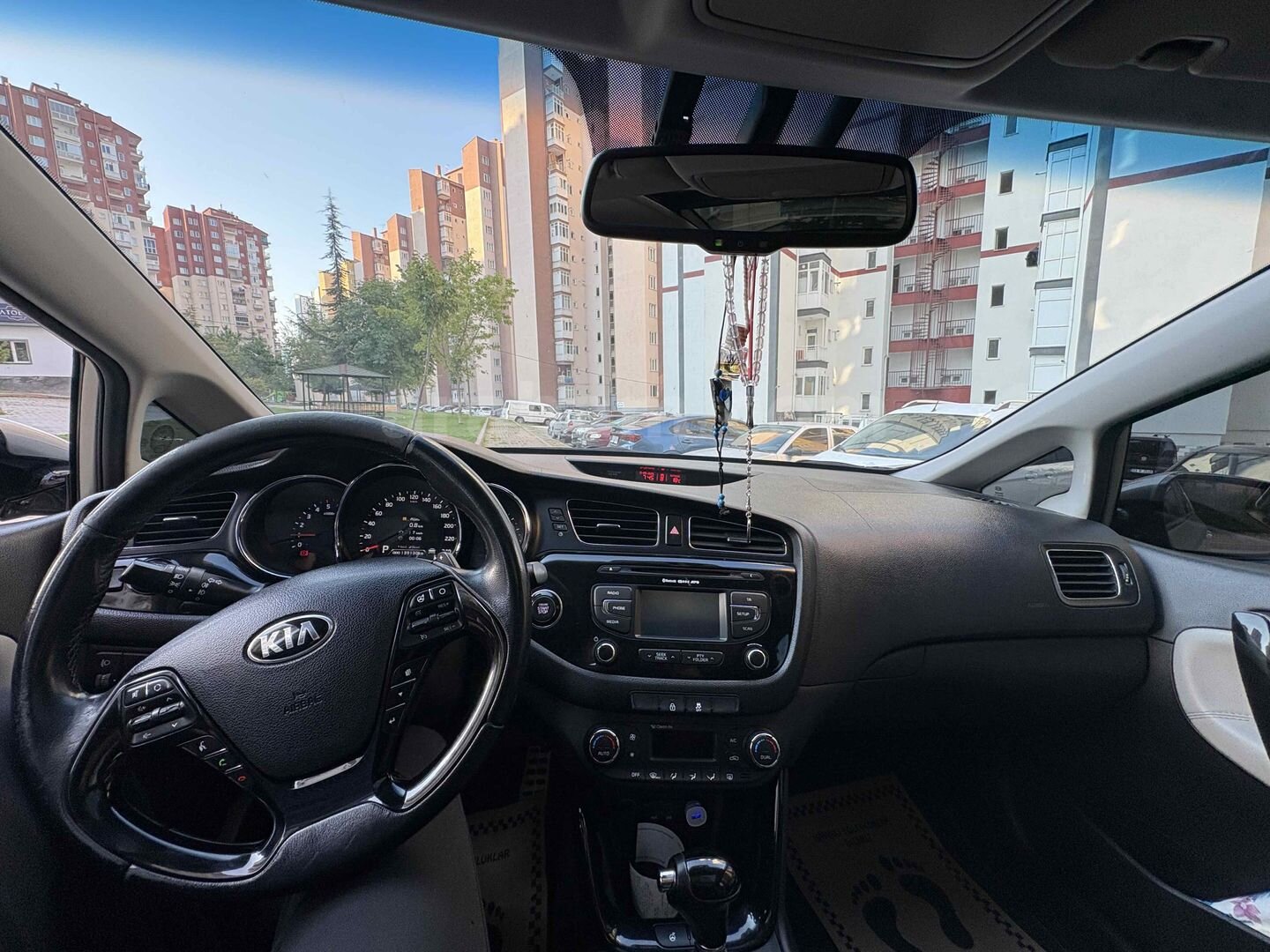 Sahibinden Kia Ceed 1.6 CRDi Concept 2013 Model Kayseri 140.000 km Gri (metalik) 3