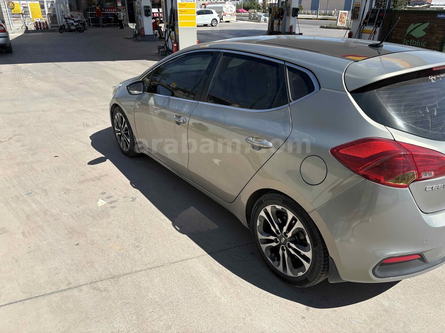 Sahibinden Kia Ceed 1.6 CRDi Concept 2013 Model Kayseri 140.000 km Gri (metalik) 6