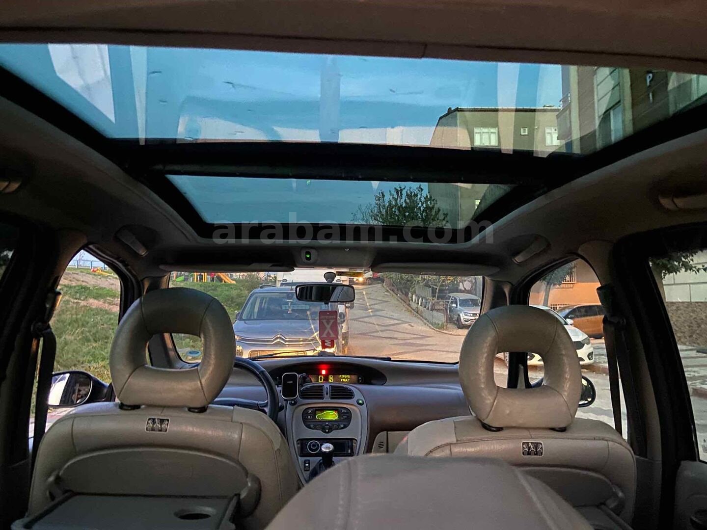 Sahibinden Citroen Xsara Picasso 2.0 HDi 2004 Model 6