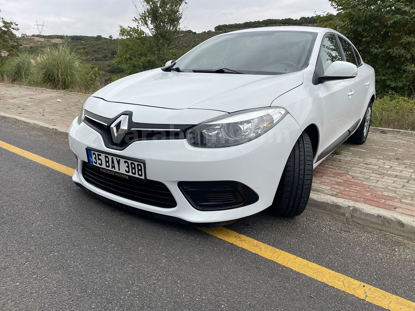 Galeriden Renault Fluence 1.5 dCi Joy 2013 Model İstanbul 242.500 km Beyaz 5