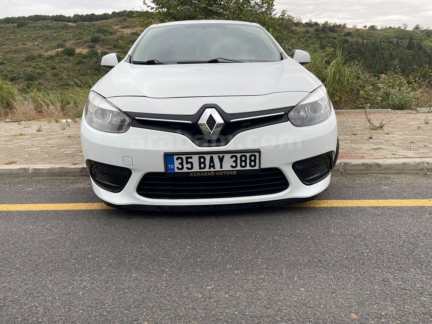 Galeriden Renault Fluence 1.5 dCi Joy 2013 Model İstanbul 242.500 km Beyaz 1