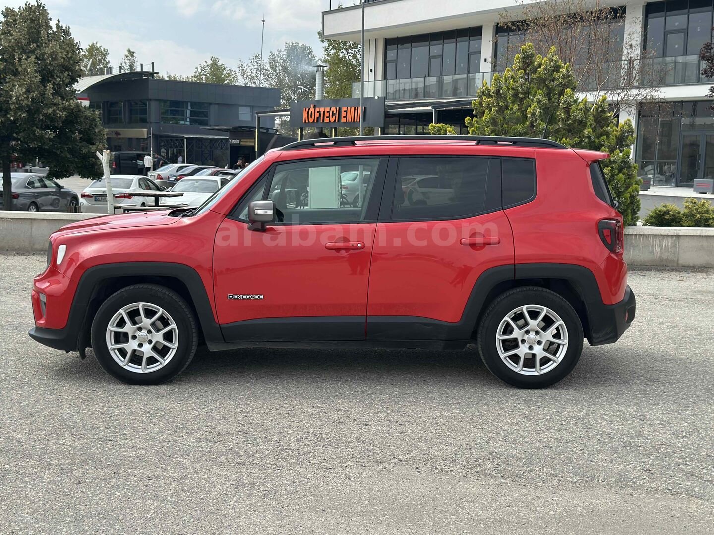 Galeriden Jeep Renegade 1.6 MultiJet Limited 2019 Model Ankara 143.000 km Kırmızı 3