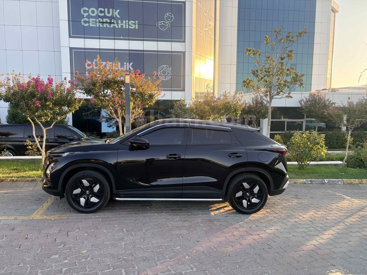 Sahibinden Chery Omoda 5 Pro 1.6 T-GDI km Siyah2025 Nisan çıkışlıdır 4