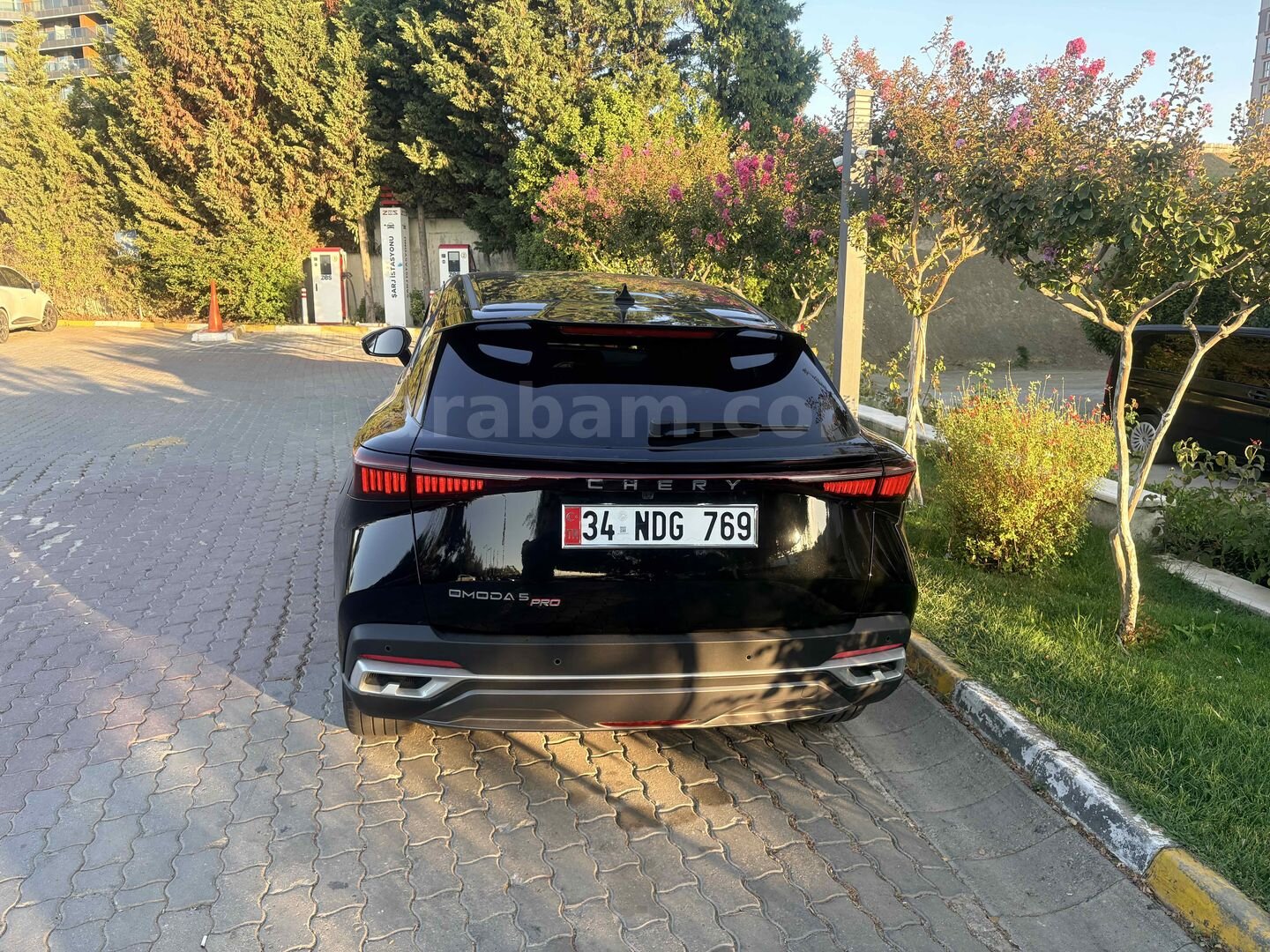 Sahibinden Chery Omoda 5 Pro 1.6 T-GDI km Siyah2025 Nisan çıkışlıdır 3