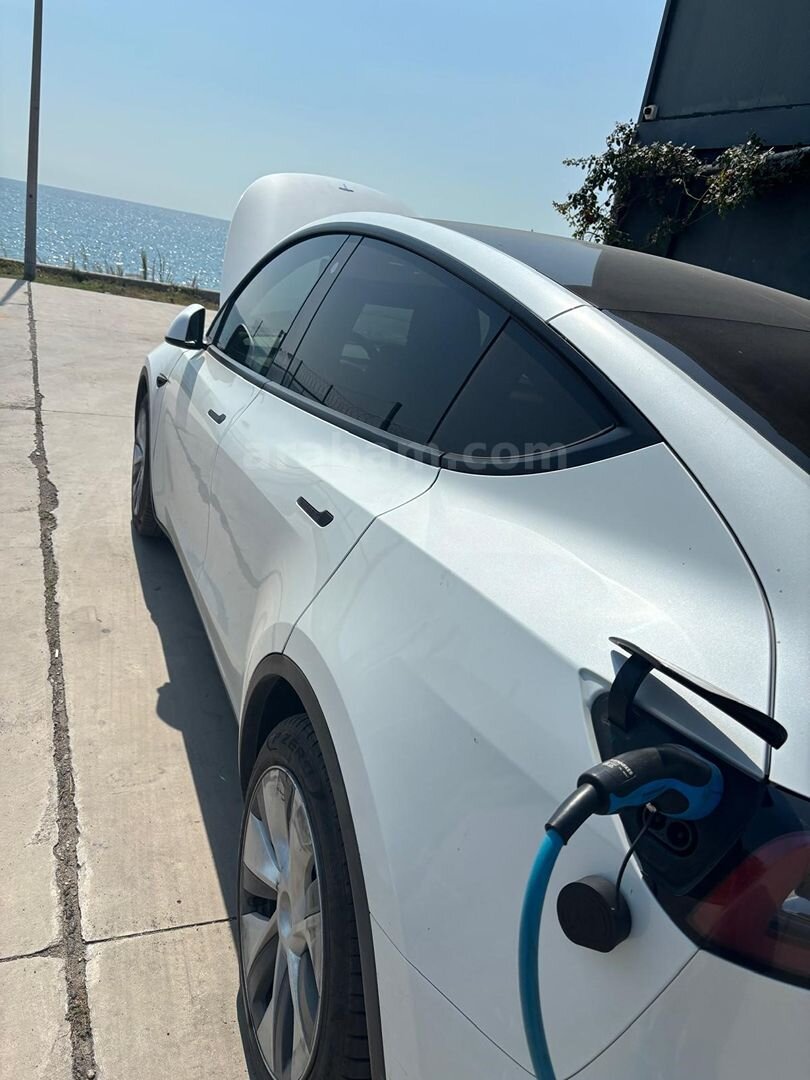 Sahibinden Tesla Model Y Long Range AWD 2023 Model Adana 137.700 km Beyaz 5
