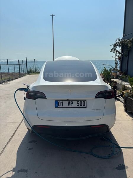 Sahibinden Tesla Model Y Long Range AWD 2023 Model Adana 137.700 km Beyaz
