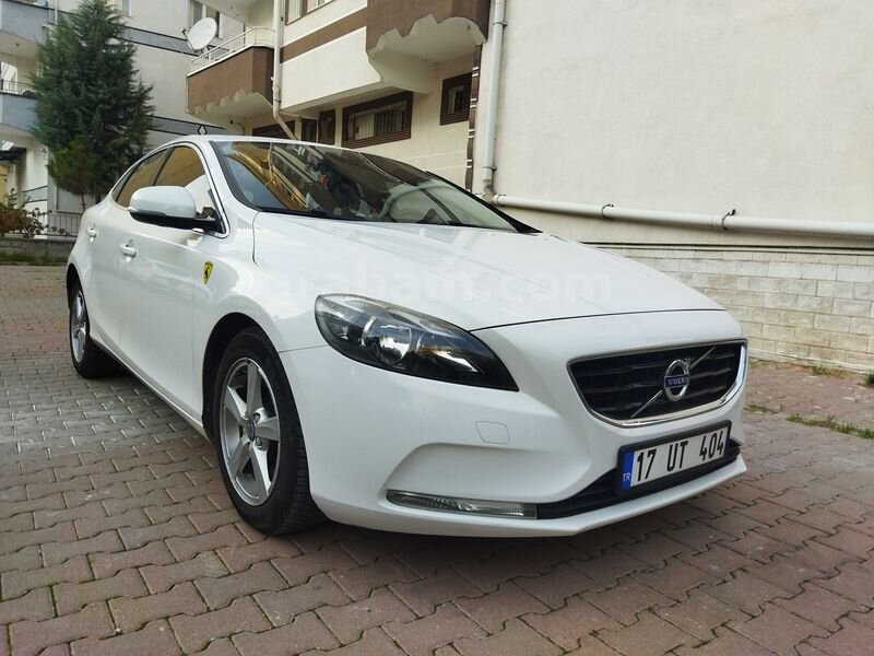 Sahibinden Volvo V40 1.6 D Premium 2014 Model