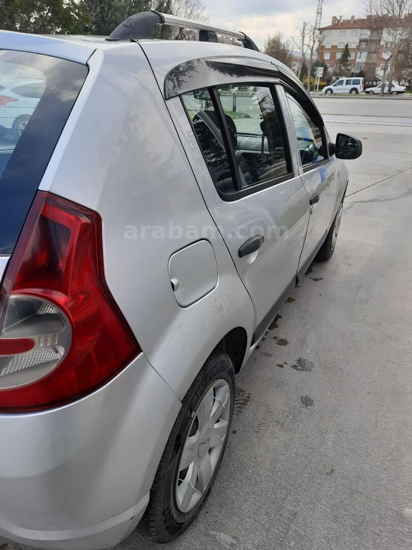 Sahibinden Dacia Sandero 1.5 dCi Ambiance 2010 Model Konya 253.000 km Gri 3