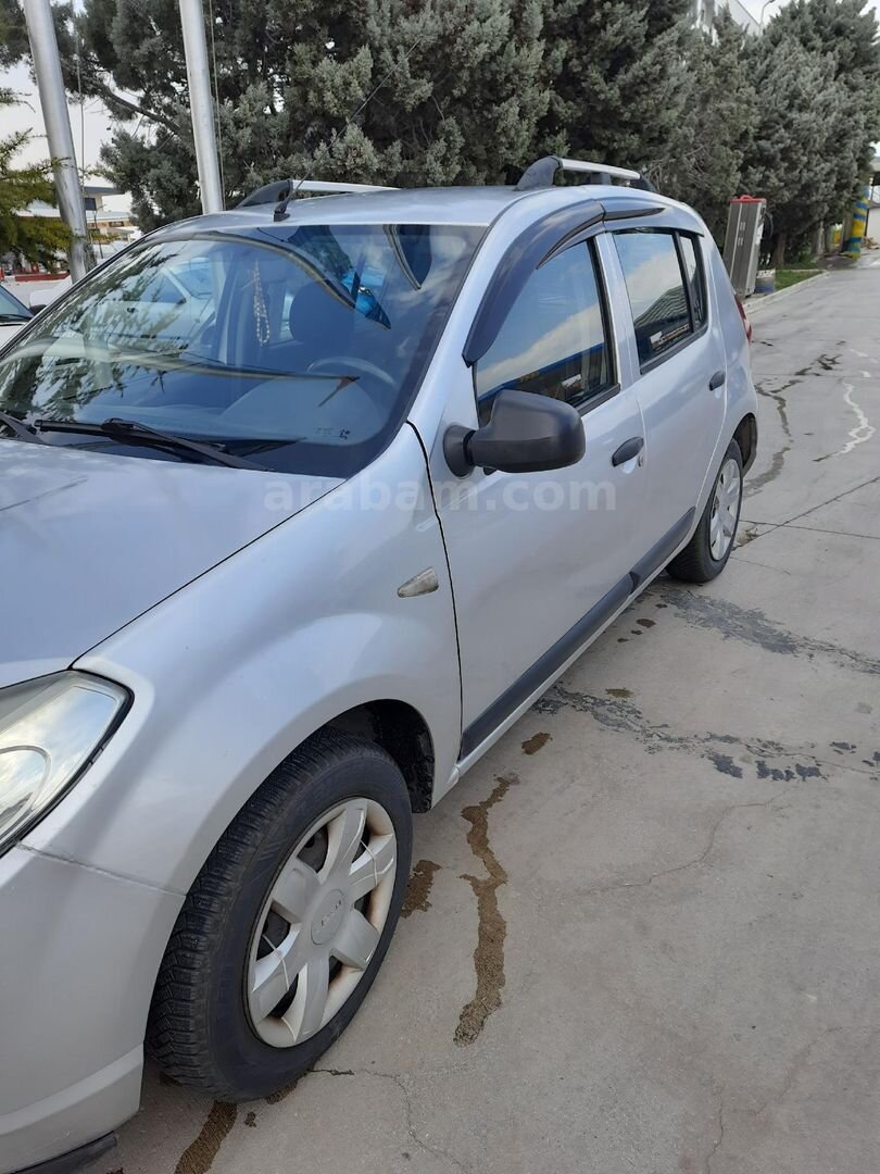 Sahibinden Dacia Sandero 1.5 dCi Ambiance 2010 Model Konya 253.000 km Gri 4