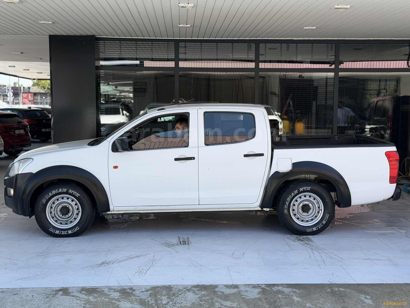 GALLERY+ BOYASIZ DEĞİŞENSİZ ISUZU D-MAX 2.5D 6