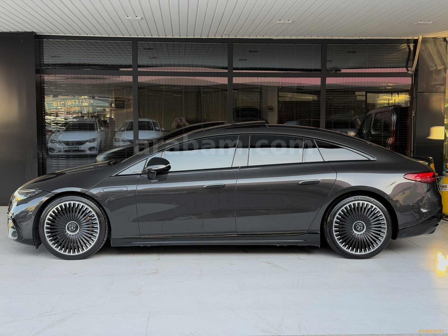 Galeriden Mercedes - Benz EQS 53 AMG Performance 2023 Model Kocaeli 35.000 km Gri 5