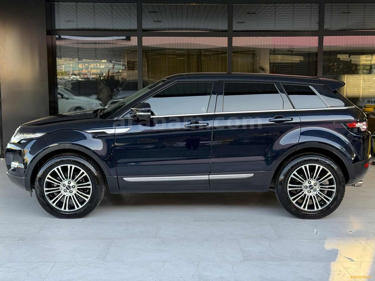 GALLERY+'dan BAYİİ MERİDİAN 4X4 RANGE ROVER EVOGUE 240HP 7