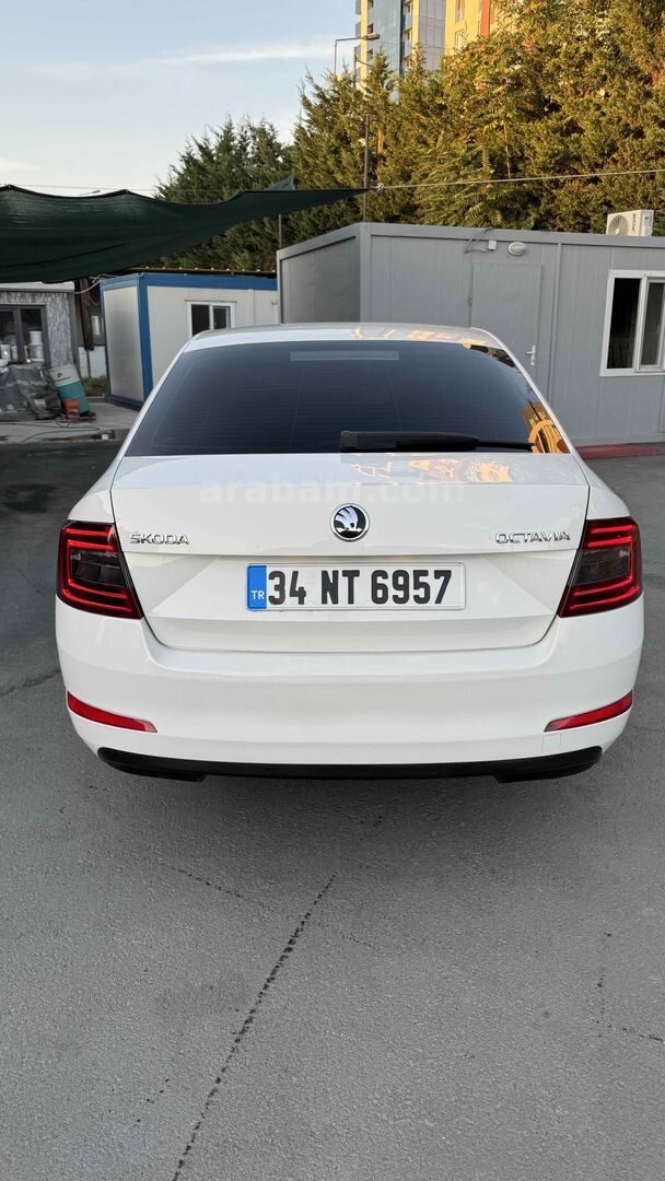 Sahibinden Skoda Octavia 1.6 TDI Elegance CR 2015 Model 6