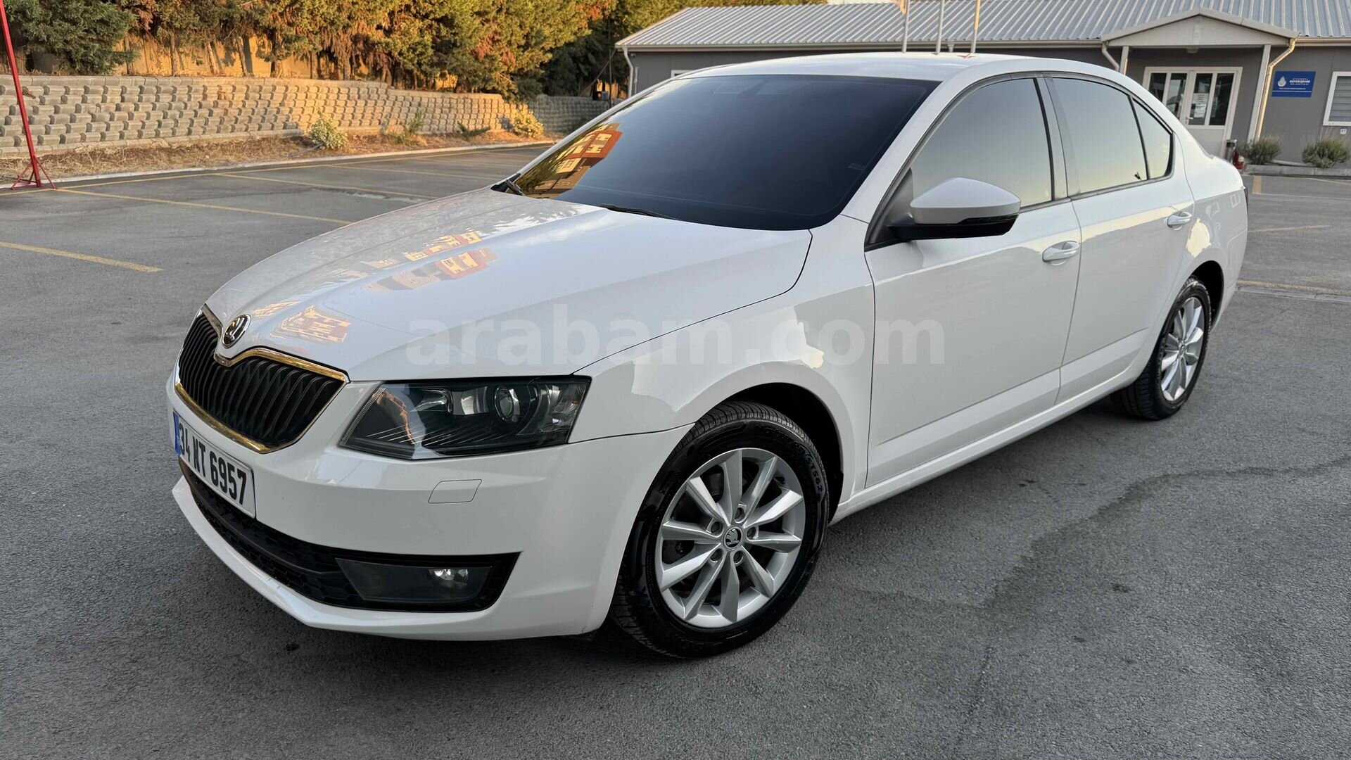 Sahibinden Skoda Octavia 1.6 TDI Elegance CR 2015 Model 3
