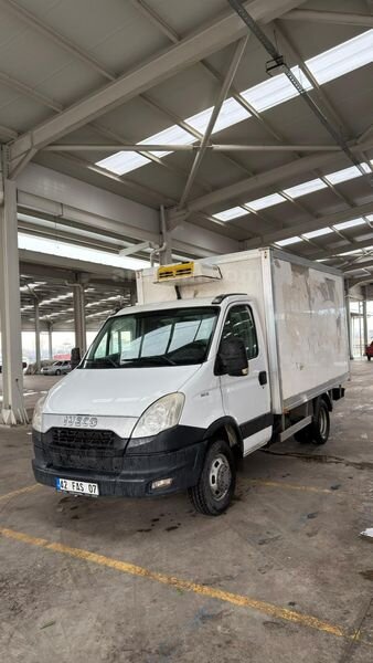 DÜŞÜK KM Lİ İVECO DAİLY