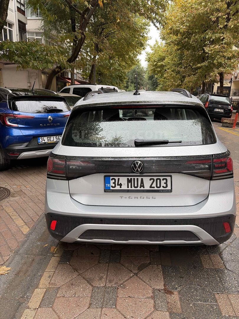 Sahibinden Volkswagen T-Cross 1.0 TSI Life 2024 Model İstanbul 19.000 km Gri 3