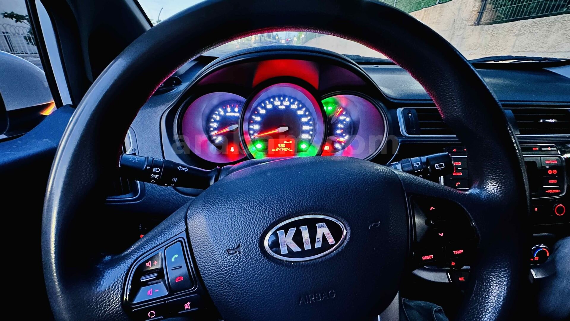 Sahibinden Kia Rio 1.4 CRDi Comfort 2015 Model 252.000 km Beyaz 6