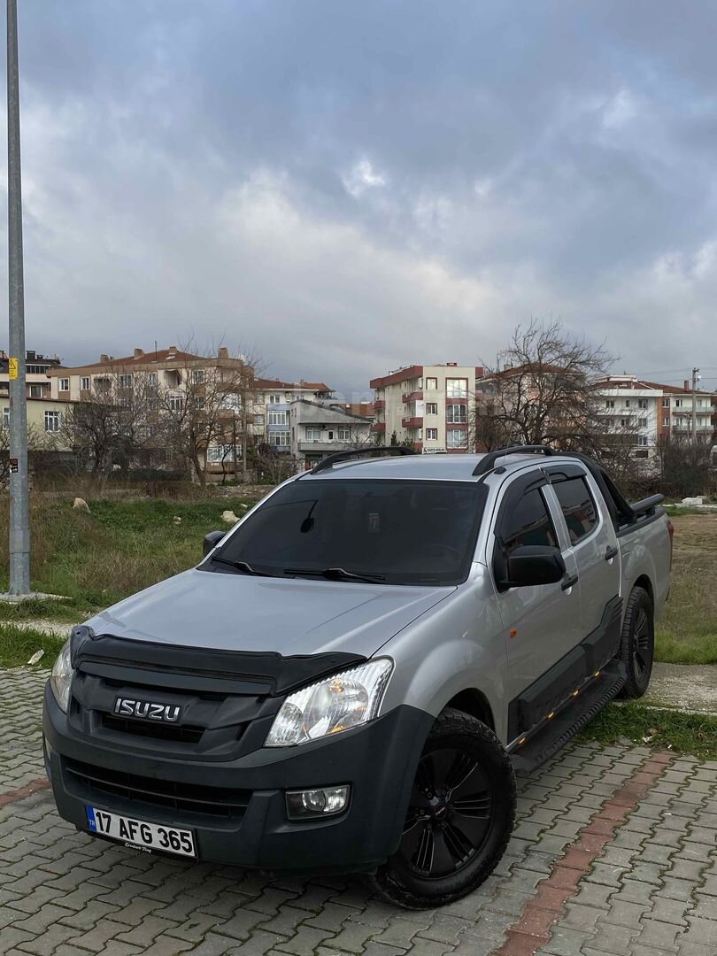 2016 ISUZU D-MAX 2.5 TWIN TURBO 163 HP – DOLU AKSESUARLI 3