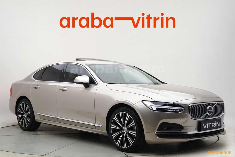 ARABA VİTRİN'DEN HATASIZ BOYASIZ FULL OPSİYON AWD PLUS BRİGHT