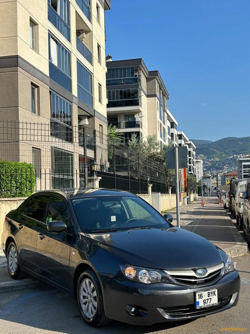 Galeriden Subaru Impreza 1.5 Elegance 2010 Model Bursa 245.000 km Füme 2
