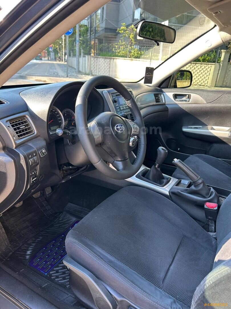 Galeriden Subaru Impreza 1.5 Elegance 2010 Model Bursa 245.000 km Füme 4