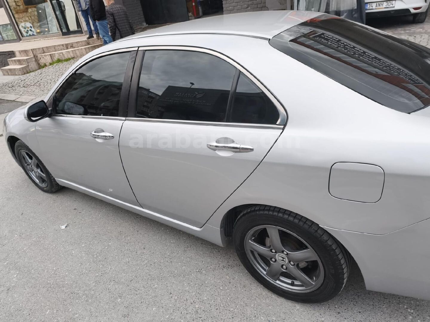 Sahibinden Honda Accord 2.0 Sport 2004 Model 3