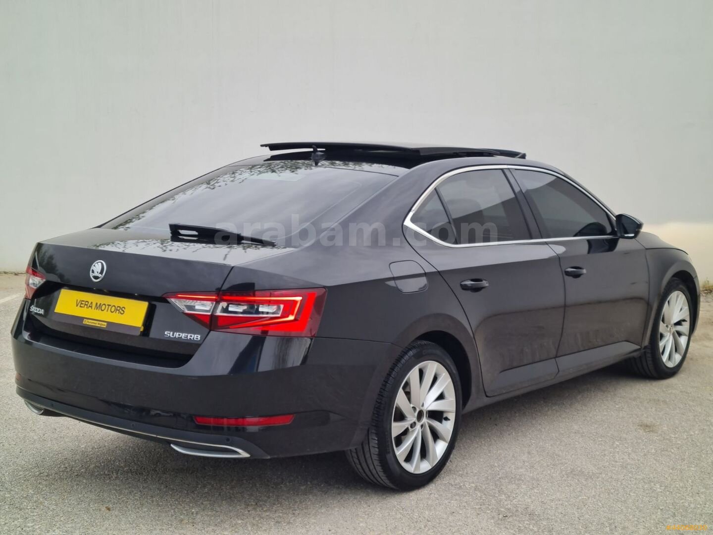 Galeriden Skoda SuperB 1.6 TDI Prestige 2018 Model Denizli 137.000 km Siyah 7