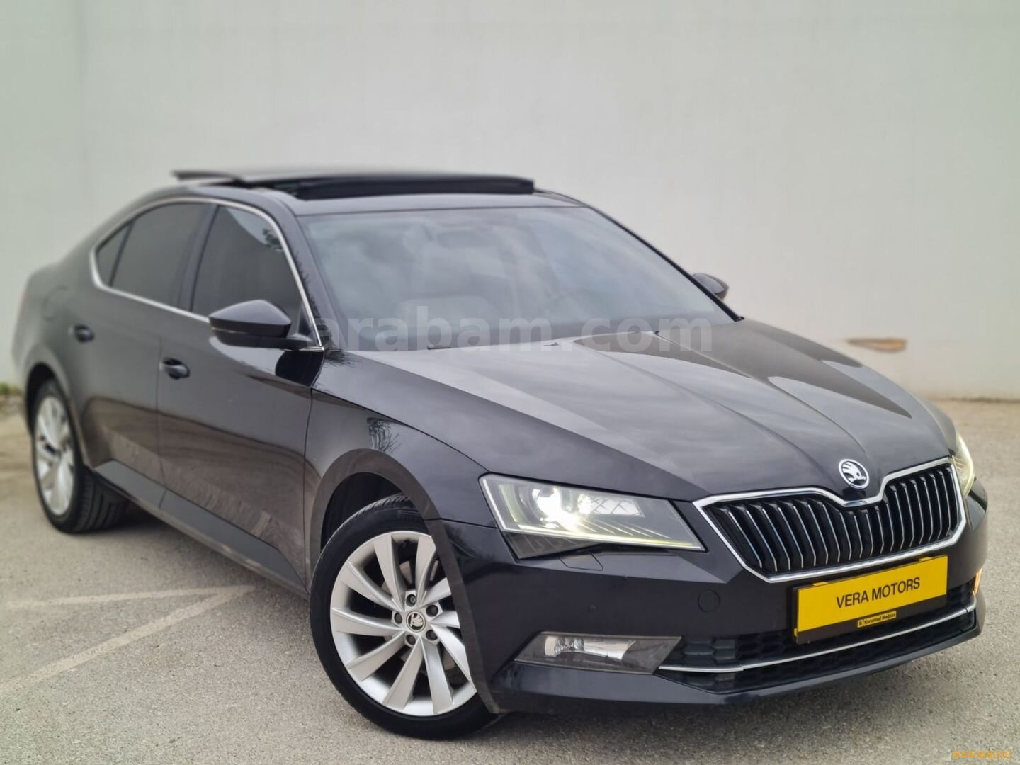 Galeriden Skoda SuperB 1.6 TDI Prestige 2018 Model Denizli 137.000 km Siyah 4