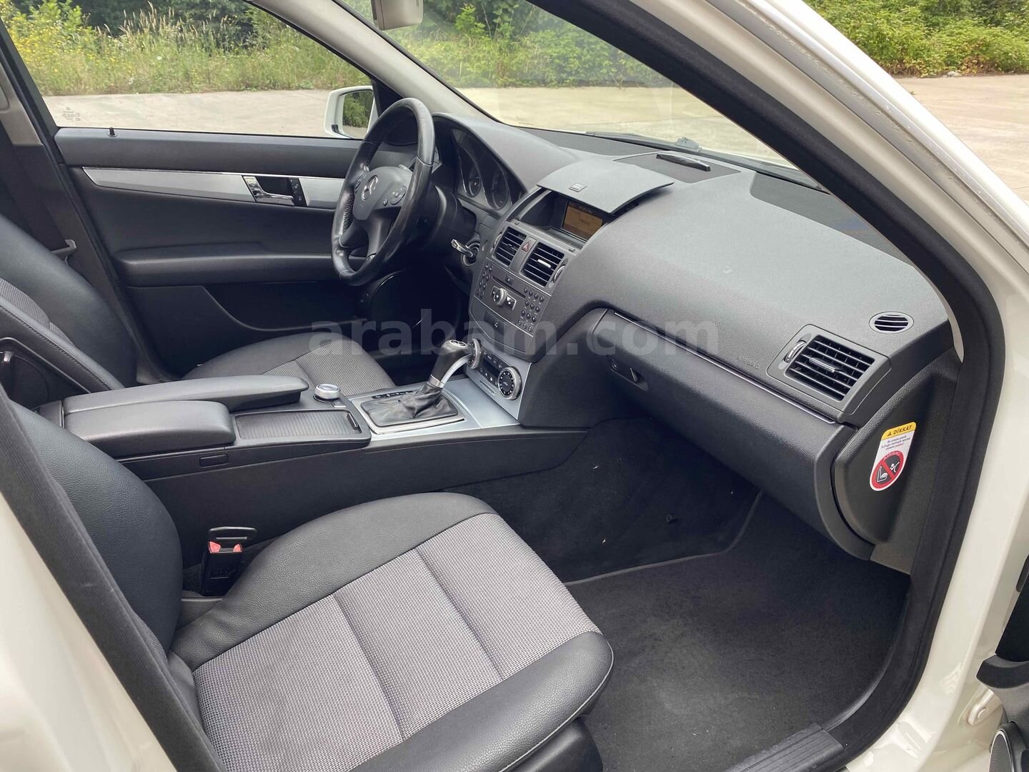 Galeriden Mercedes - Benz C 180 Kompressor BlueEfficiency Avantgarde 2011 Model Rize 199.000 km Beyaz 5