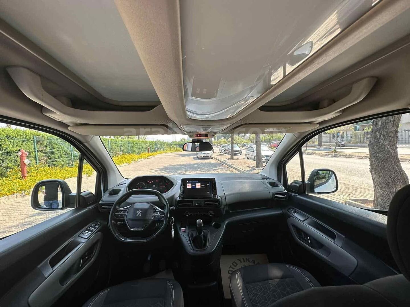 Sahibinden Peugeot Rifter 1.5 BlueHDI Active Skypack 2020 Model İstanbul 210.000 km Beyaz 7
