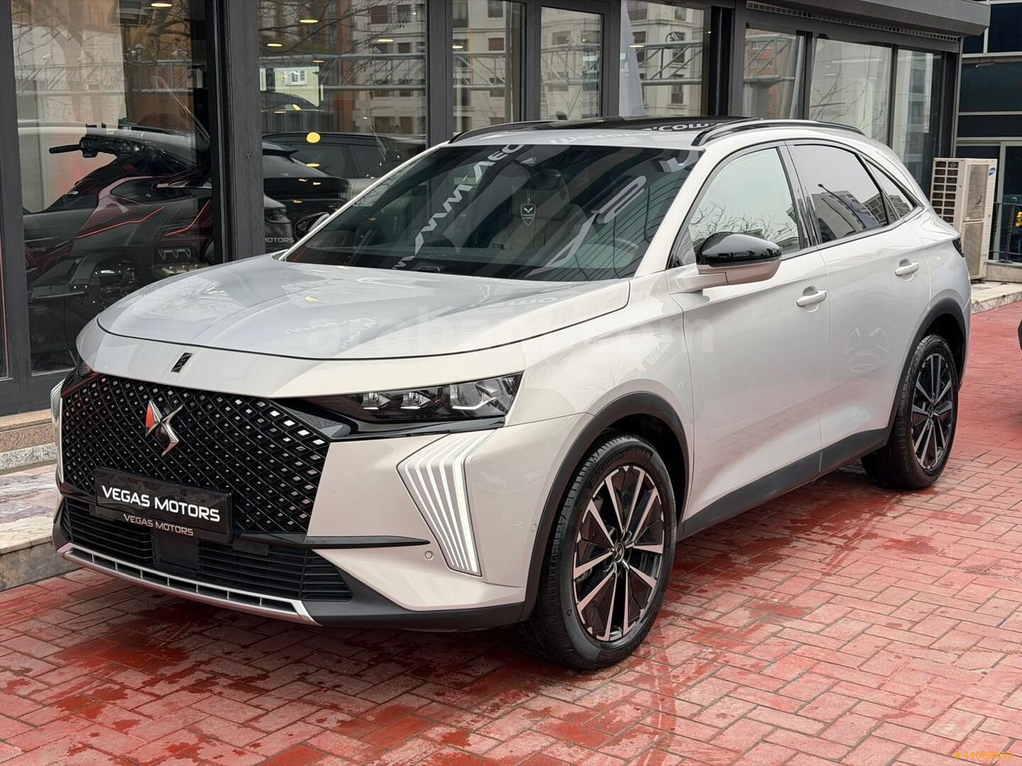 -VEGAS MOTORS- 2025 DS7 ETOİLE SOĞUTMA ISITMA MASAJ NAV %20 KDV 2