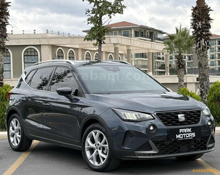 Galeriden Seat Arona 1.0 EcoTSI FR 2024 Model İstanbul 44.000 km Gri