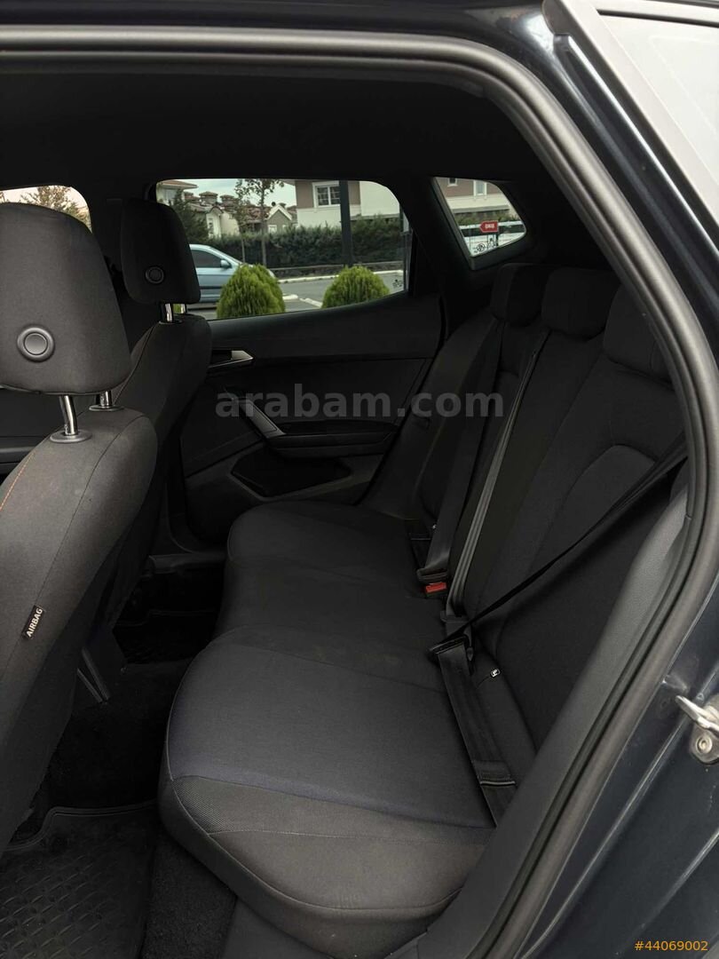 Galeriden Seat Arona 1.0 EcoTSI FR 2024 Model İstanbul 44.000 km Gri 7