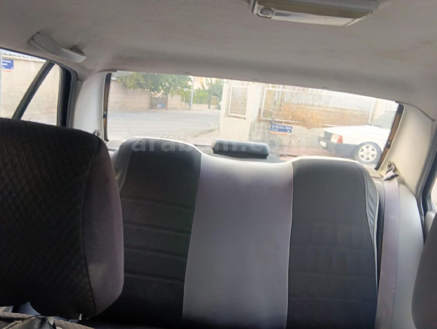 Sahibinden Suzuki Swift 1.3 GLX 2000 Model Çanakkale 203.000 km Lacivert 3