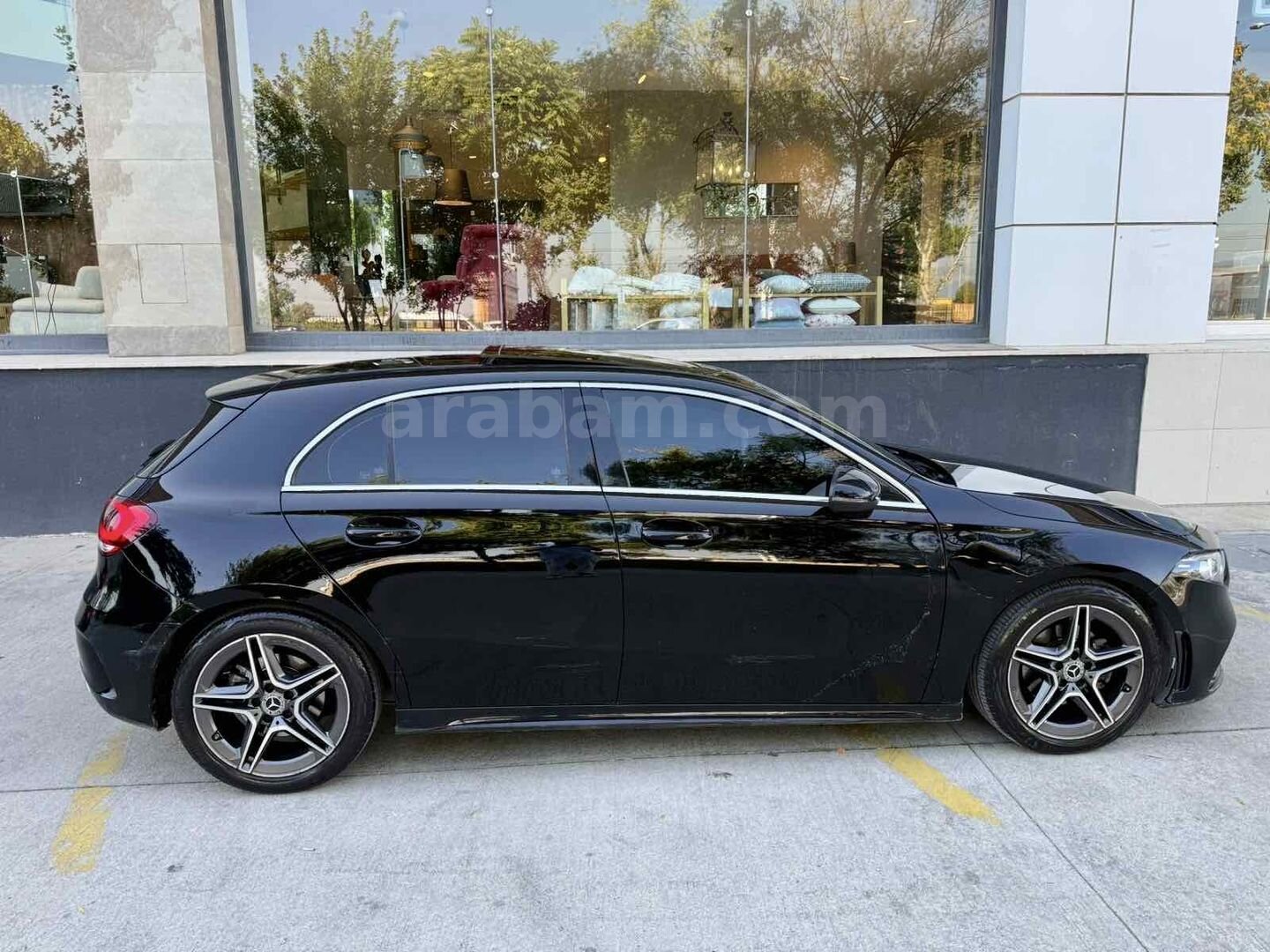 Galeriden Mercedes - Benz A 200 AMG 2021 Model Bursa 86.000 km Siyah 3