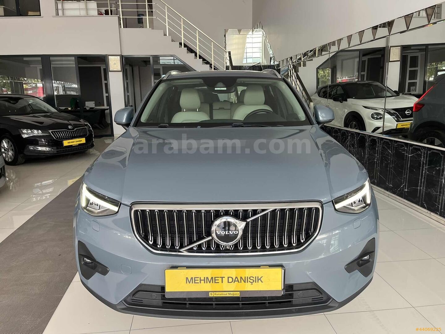 2022/ İLK EL HATASIZ VOLVO XC40 LANSMN RENGİ FUL+FUL 6