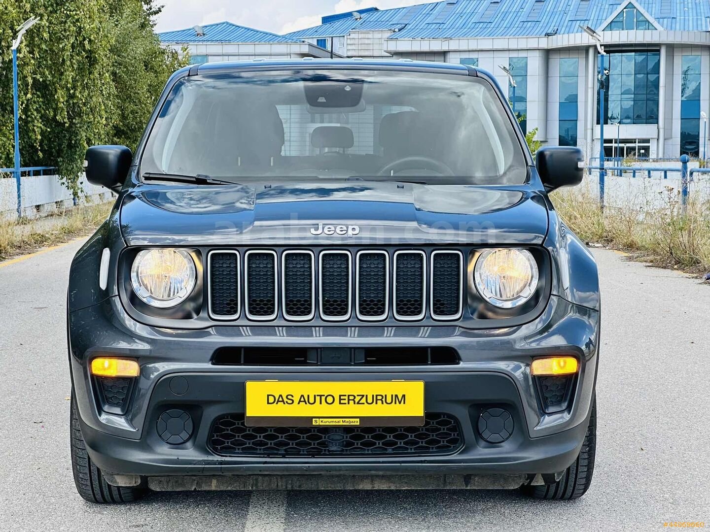 DAS AUTO,dan JEEP Renegade 1.3 turbo DDCT Hatasız Boyasız 2