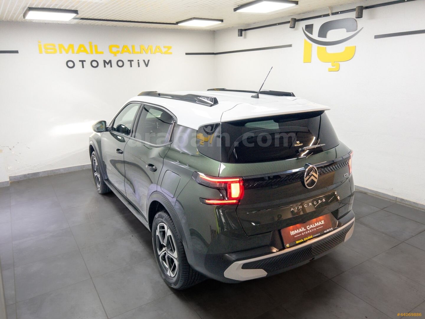 Galeriden Citroen C3 Aircross 1.2 Hybrid Max 2025 Model İzmir 11.116 km Yeşil 4
