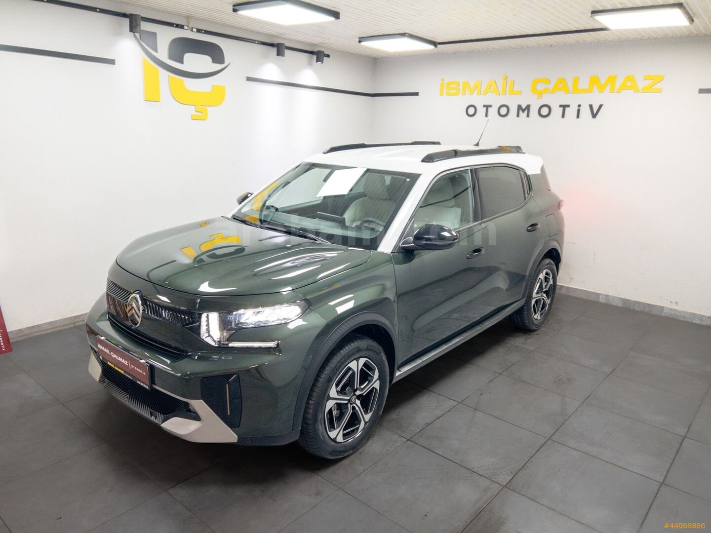 Galeriden Citroen C3 Aircross 1.2 Hybrid Max 2025 Model İzmir 11.116 km Yeşil 3