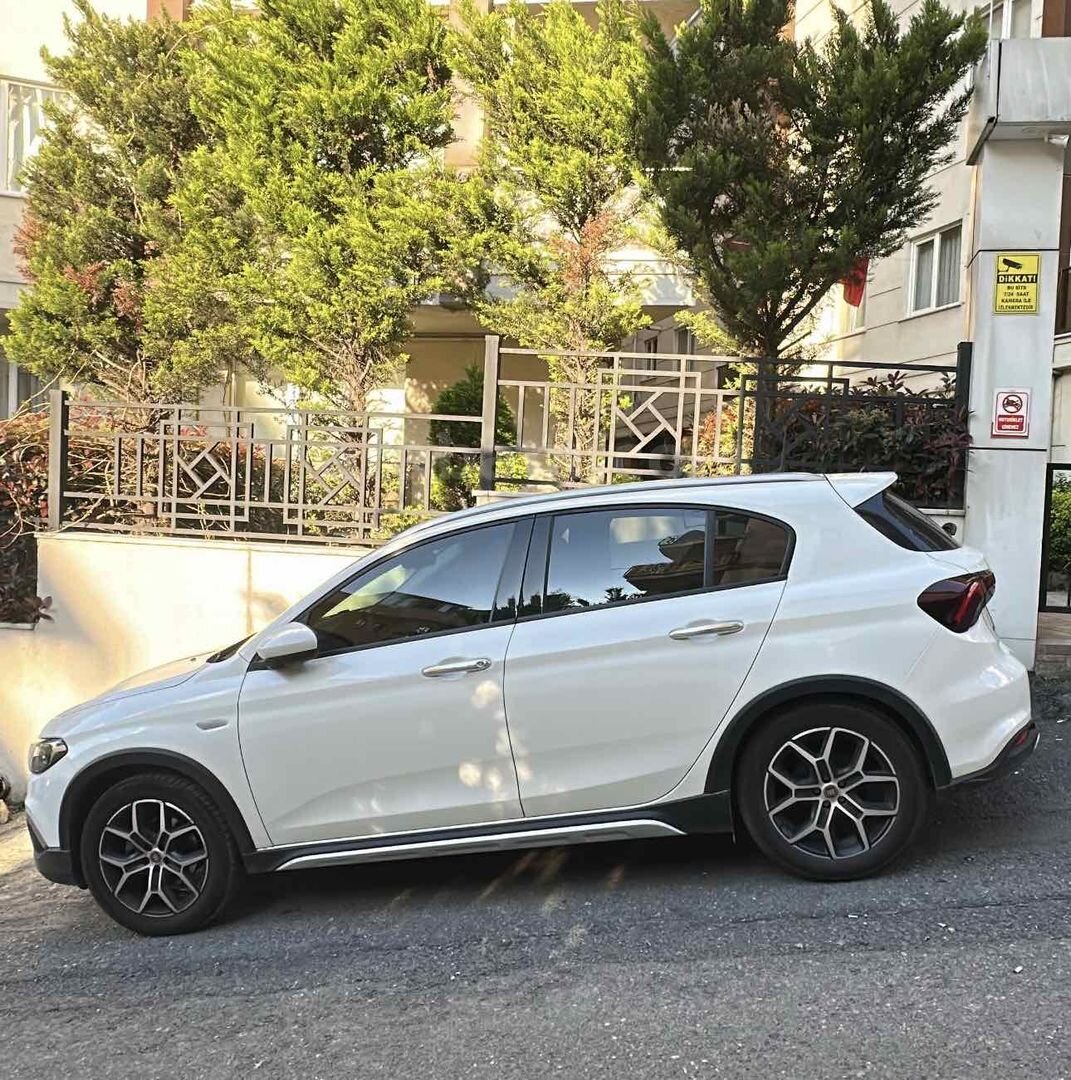 Sahibinden Fiat Egea Cross 1.4 Fire Lounge 2025 Model İstanbul 5