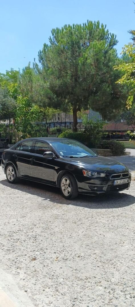 Sahibinden Mitsubishi Lancer 1.5 Invite 2011 Model İstanbul 249.000 km Siyah 7