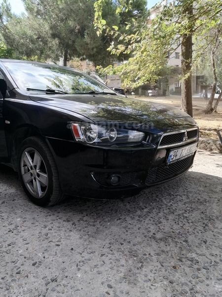 Sahibinden Mitsubishi Lancer 1.5 Invite 2011 Model İstanbul 249.000 km Siyah