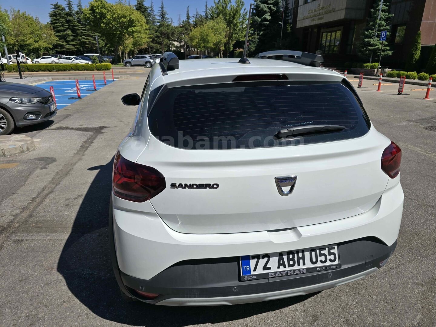 Sahibinden Dacia Sandero Stepway 1.0 Tce Prestige 2022 Model 38.600 km Beyaz 3