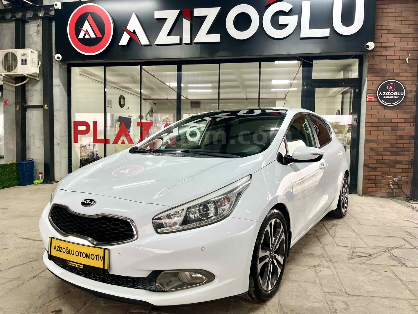 AZİZOĞLU PLAZA OTOMOTİV'DEN HATASIZ C.TAVAN O.PARK FUL PAKET KİA 6