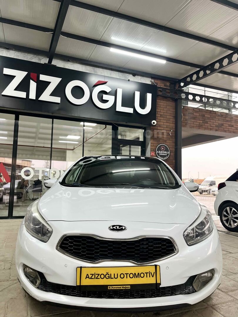 AZİZOĞLU PLAZA OTOMOTİV'DEN HATASIZ C.TAVAN O.PARK FUL PAKET KİA 2