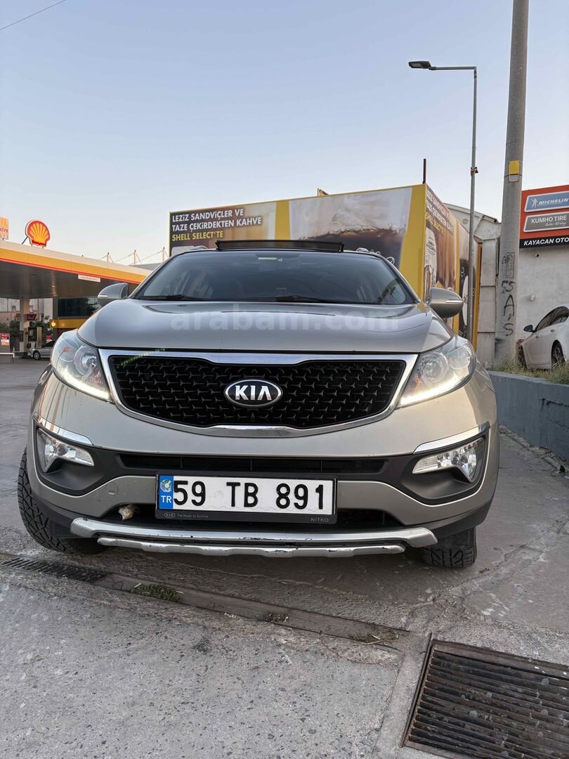 Sahibinden Kia Sportage 1.6 GDI concept plus 2015 Model 207.000 km Kahverengi 1