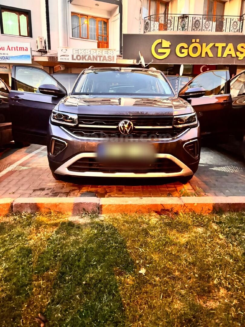 Sahibinden Volkswagen T-Cross 1.0 TSI Style 2026 Model Manisa 8.750 km Gri 2