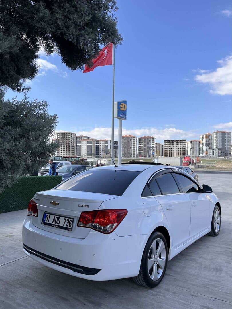 Sahibinden Chevrolet Cruze 1.6 Design Edition 2012 Model Ankara 167.000 km Beyaz 5